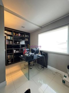 Casa de Condomínio Interlagos com 03 suítes, área de lazer privativa, na Av Mário Andreazza