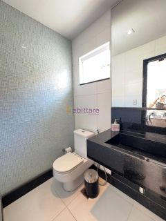 Casa de Condomínio Interlagos com 03 suítes, área de lazer privativa, na Av Mário Andreazza