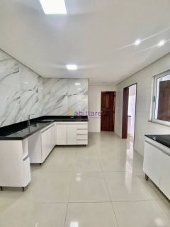 Alugo casa no Cond. Andorra - 4 quartos (3 suítes) com excelente quintal