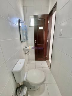 Alugo casa no Cond. Andorra - 4 quartos (3 suítes) com excelente quintal