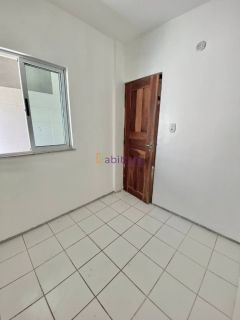 Alugo casa no Cond. Andorra - 4 quartos (3 suítes) com excelente quintal