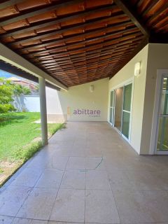 Alugo casa no Cond. Andorra - 4 quartos (3 suítes) com excelente quintal