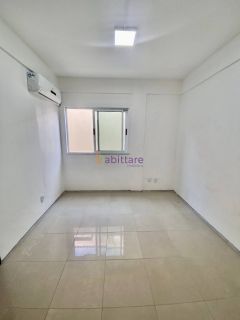 Alugo casa no Cond. Andorra - 4 quartos (3 suítes) com excelente quintal