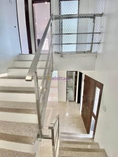 Alugo casa no Cond. Andorra - 4 quartos (3 suítes) com excelente quintal