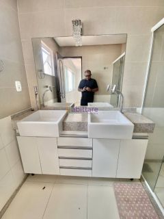 Alugo casa no Cond. Andorra - 4 quartos (3 suítes) com excelente quintal