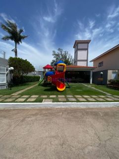 Alugo casa no Cond. Andorra - 4 quartos (3 suítes) com excelente quintal