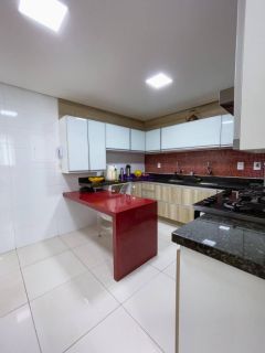 Apartamento de 178m² no Edifício Zefirus com 3 suítes + DCE