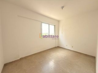 Alugo apartamento no Vite Angelim com 2 quartos (1 suíte)