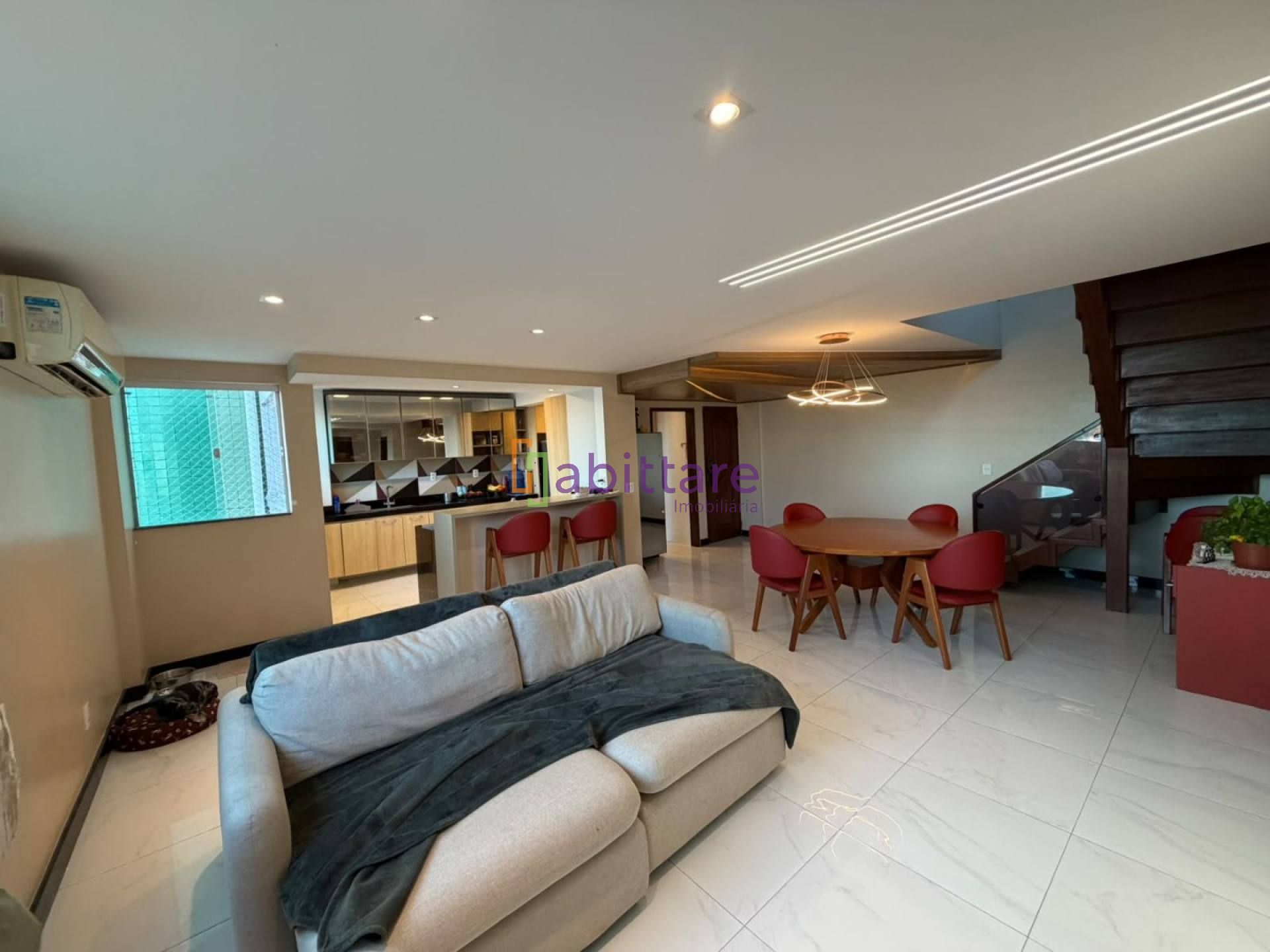 Condomínio Europa - Apartamento triplex MOBILIADO de 250m² com 4 quartos (2 suítes) no Jardim Renascença