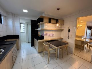 Apartamento no Ed. Oceanic com 117m²  Península da Ponta D'areia