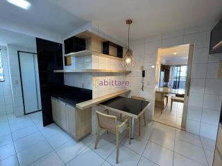 Apartamento no Ed. Oceanic com 117m²  Península da Ponta D'areia