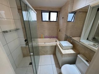 Apartamento no Ed. Oceanic com 117m²  Península da Ponta D'areia