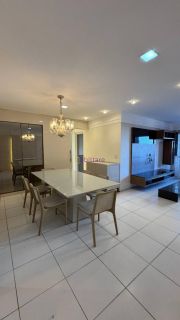 Apartamento no Ed. Oceanic com 117m²  Península da Ponta D'areia