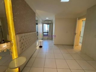 Apartamento no Ed. Oceanic com 117m²  Península da Ponta D'areia