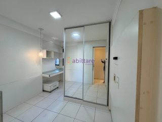 Apartamento no Ed. Oceanic com 117m²  Península da Ponta D'areia