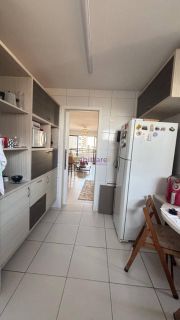 Apartamento no Ed. Oceanic com 117m²  Península da Ponta D'areia