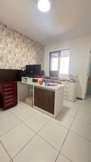 Apartamento no Ed. Oceanic com 117m²  Península da Ponta D'areia