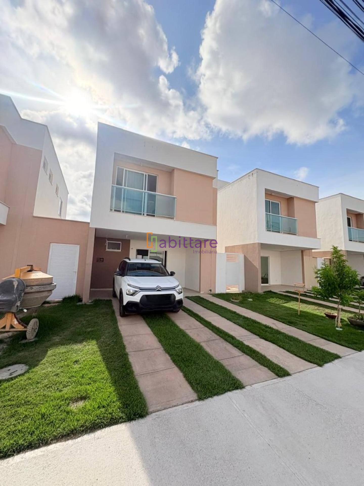 Casa com 3 quartos (1 suíte) no Condomínio Marília 2 - Araçagy