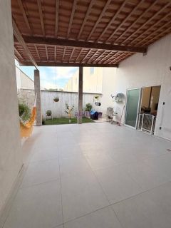 Casa com 3 quartos (1 suíte) no Condomínio Marília 2 - Araçagy