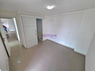 Alugo apartamento com projetados de 3 quartos (1 suíte) no Edifício Alto do Renascença