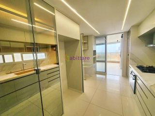 Apartamento de 235m² com 4 suítes (1 master) no Al Mare - Calhau
