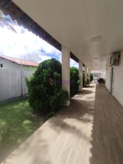 Casa Duplex de 736m² - 3 suítes (1 master) no Quintas do Calhau