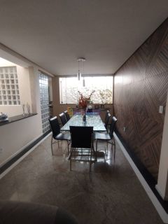 Casa Duplex de 736m² - 3 suítes (1 master) no Quintas do Calhau