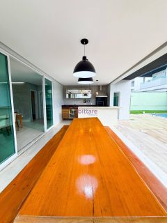 Alugo casa mobiliada no Alphaville  - Fino acabamento e com 4 suítes