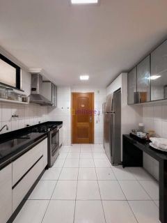 Edificio Buenos Aires - Apartamento de 150m² com 3 suítes + DCE no Calhau.