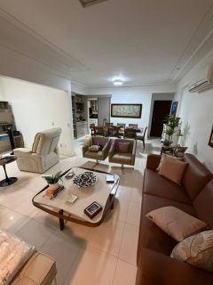 Edificio Buenos Aires - Apartamento de 145m² com 2 suítes + closet no Calhau