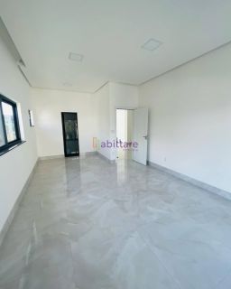 Casa no Condomínio Alphaville de 360m² com 4 quartos (3 suítes) + espaço gourmet com piscina