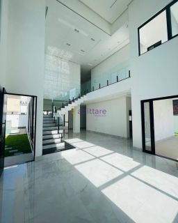 Casa no Condomínio Alphaville de 360m² com 4 quartos (3 suítes) + espaço gourmet com piscina