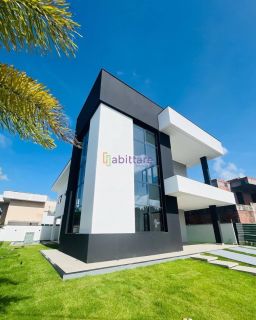 Casa no Condomínio Alphaville de 360m² com 4 quartos (3 suítes) + espaço gourmet com piscina