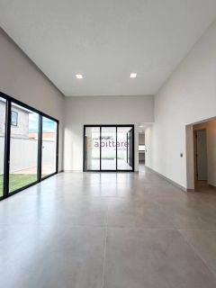 Casa Térrea no Alphaville com 4 suítes + espaço gourmet com piscina