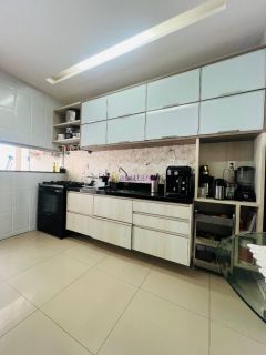 Portal do Atlântico - Casa de 220m² com 04 suítes + energia solar