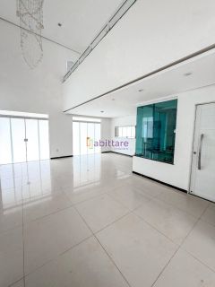 Condomínio Alphaville - Casa ampla com 03 suítes -  488m² de potencial