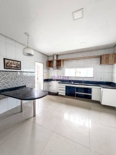 Condomínio Alphaville - Casa ampla com 03 suítes -  488m² de potencial
