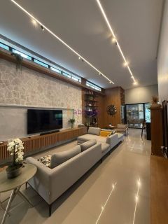 Condomínio Alphaville - Casa ampla com 04 suítes (suíte master com SPA) -  600m² de potencial