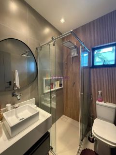 Condomínio Alphaville - Casa ampla com 04 suítes (suíte master com SPA) -  600m² de potencial