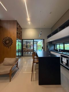 Condomínio Alphaville - Casa ampla com 04 suítes (suíte master com SPA) -  600m² de potencial