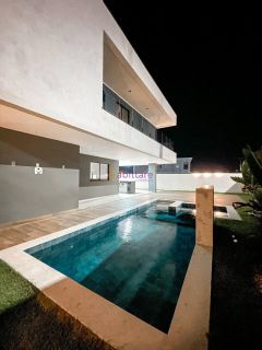 Casa duplex no Condomínio Alphaville de 514m² com 5 suítes
