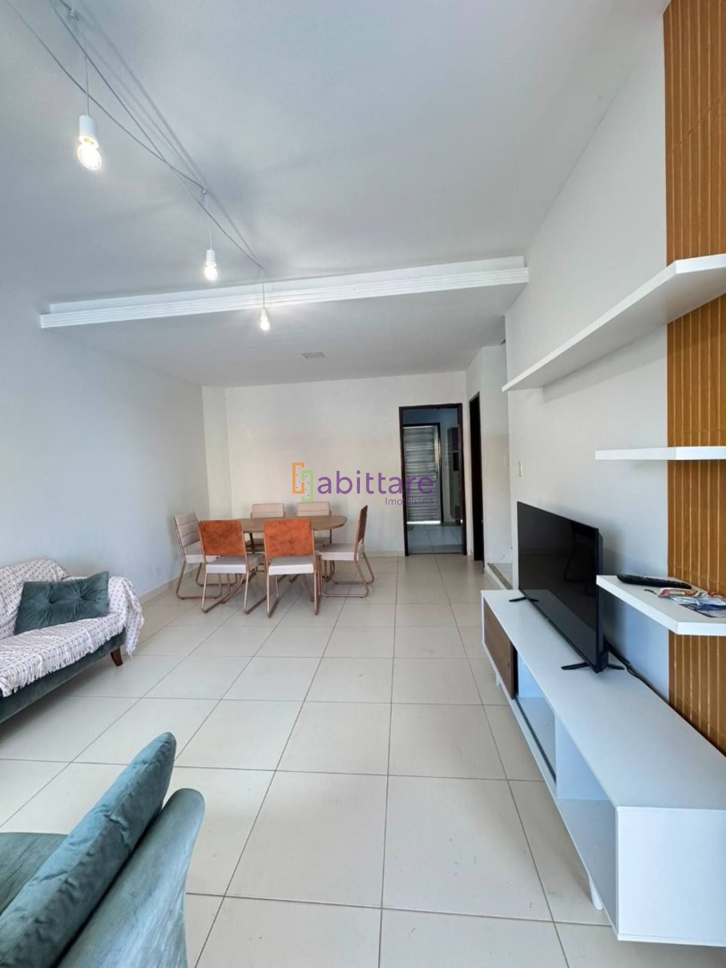 Alugo Casa Duplex no Jardim Eldorado Townhouse com 3 suítes