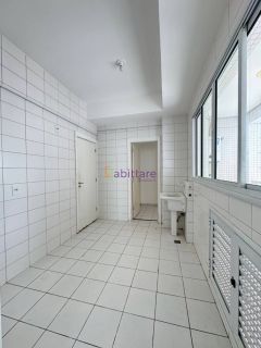 Apartamento vista mar de 133m² com 03 suítes no Península Way