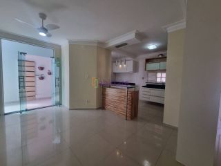 Condomínio Volpi - Casa de 180m² com 02 quartos (1 suíte) no Jardim Eldorado.