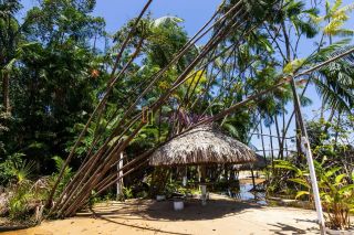 Arcos da Mangaba - Casa com 3 quartos (1 suíte com varanda) + área de lazer privativa com piscina e churrasqueira