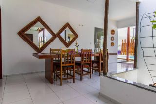 Arcos da Mangaba - Casa com 3 quartos (1 suíte com varanda) + área de lazer privativa com piscina e churrasqueira