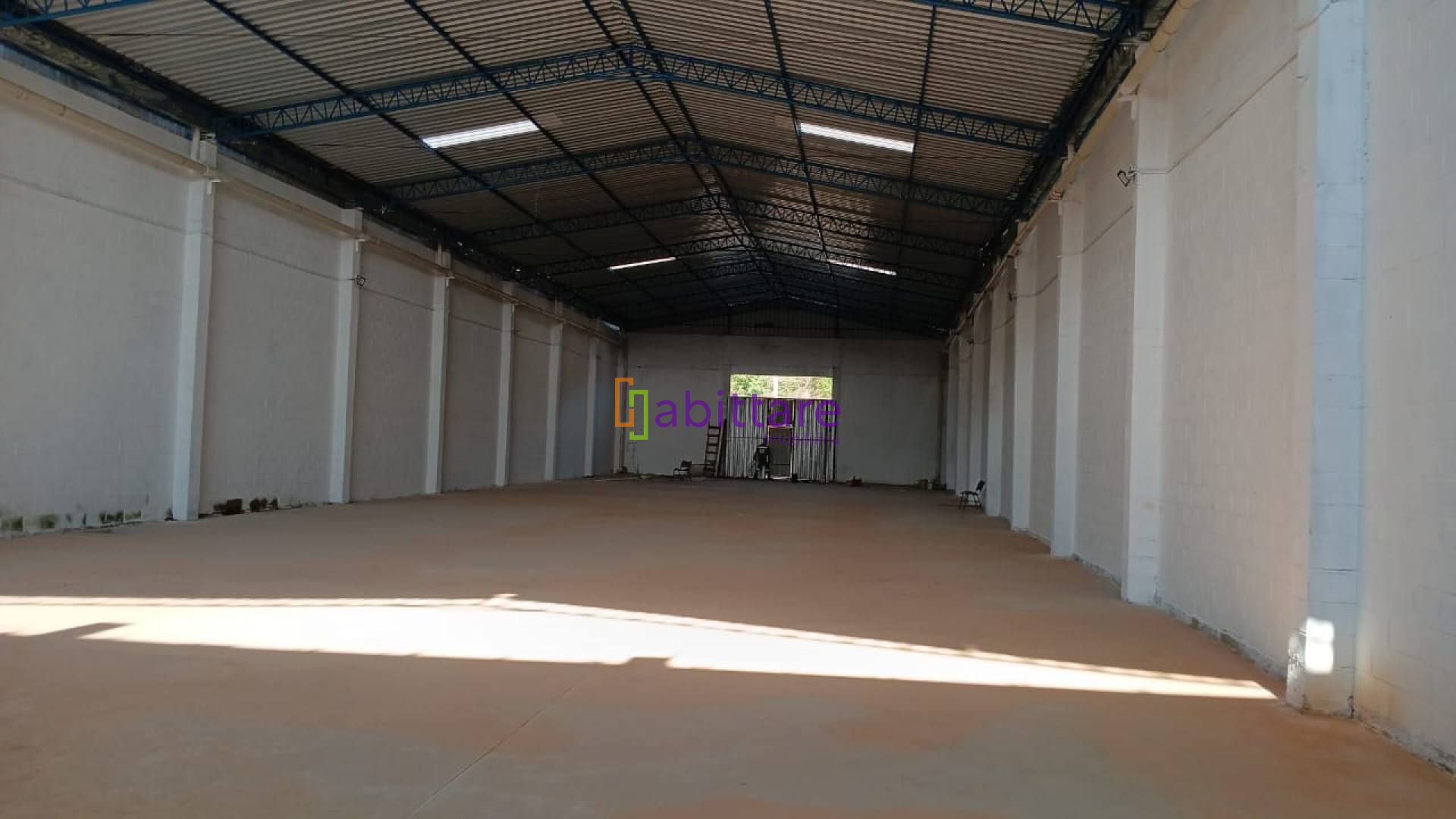 Galpão de 750m² pra locação na BR-135 - Vila Maranhão