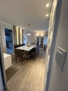 Apartamento de 135m² no Edifício Elza Regadas com 3 suítes