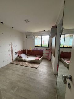 Apartamento de 135m² no Edifício Elza Regadas com 3 suítes