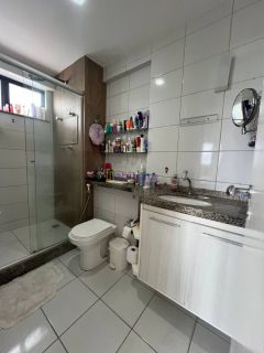 Apartamento de 135m² no Edifício Elza Regadas com 3 suítes
